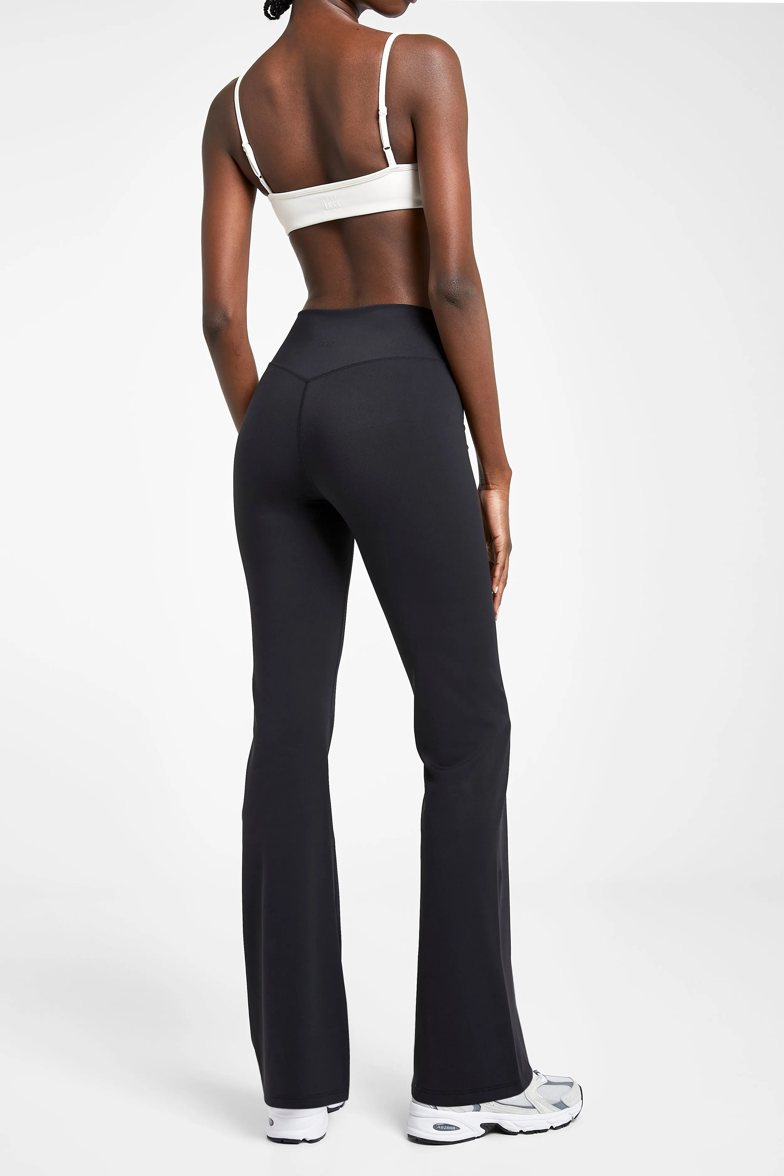 Base Sculpting Flared Leggings - Black