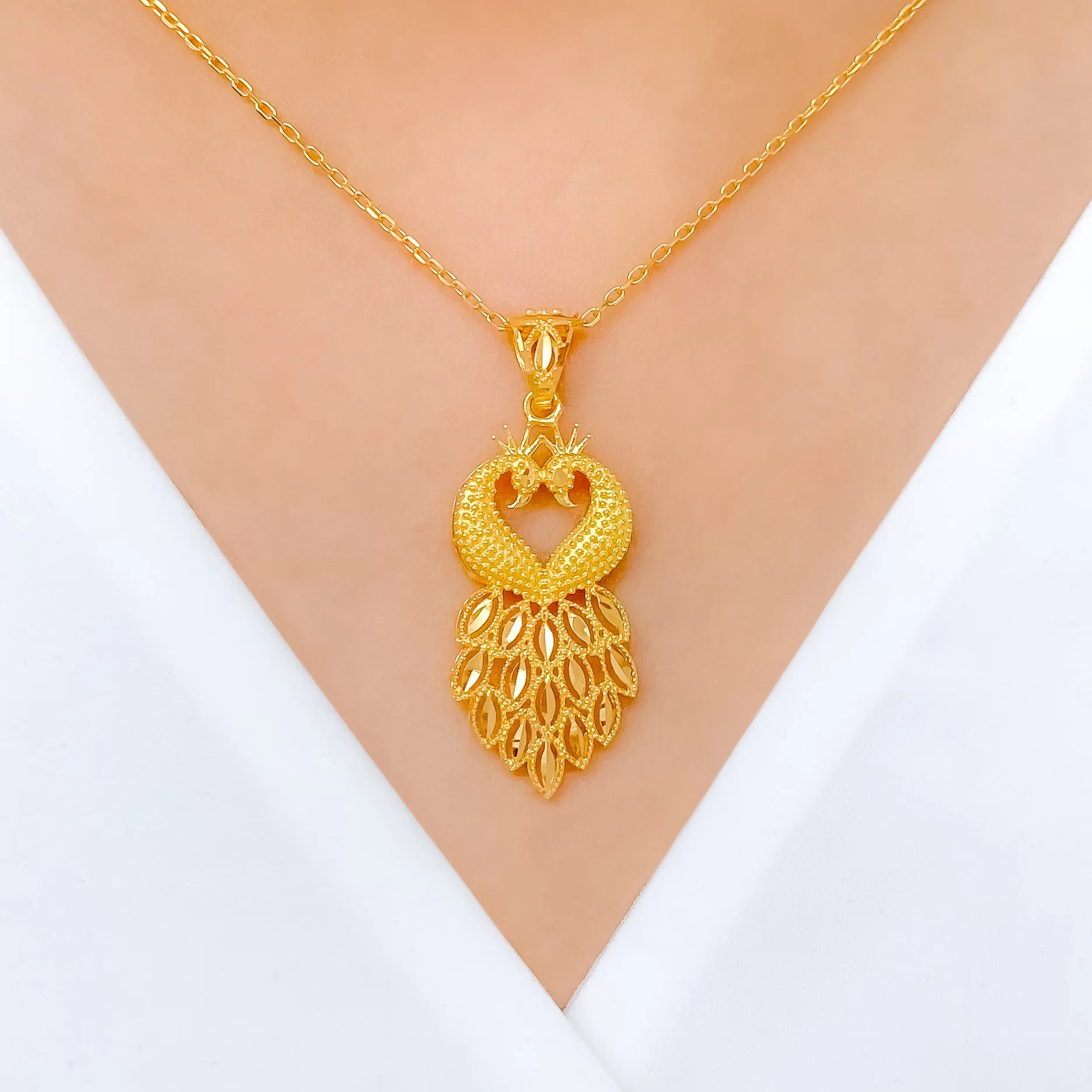 Beautiful Heart Peacock Pendant Set w/ Chain