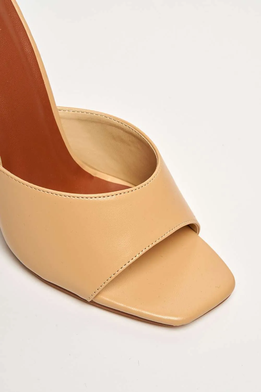 Dune Plain Band Wedge Mule in Nude PU