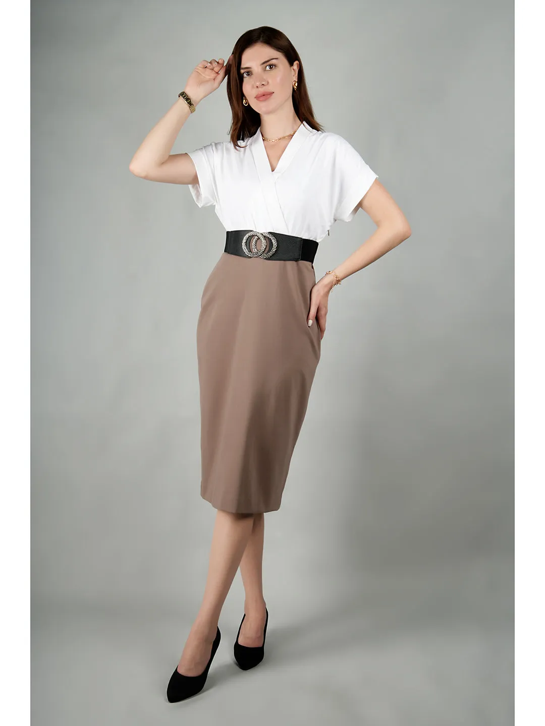 Exude Sparkling Color Block Blouson Dress With Belt (Beige)