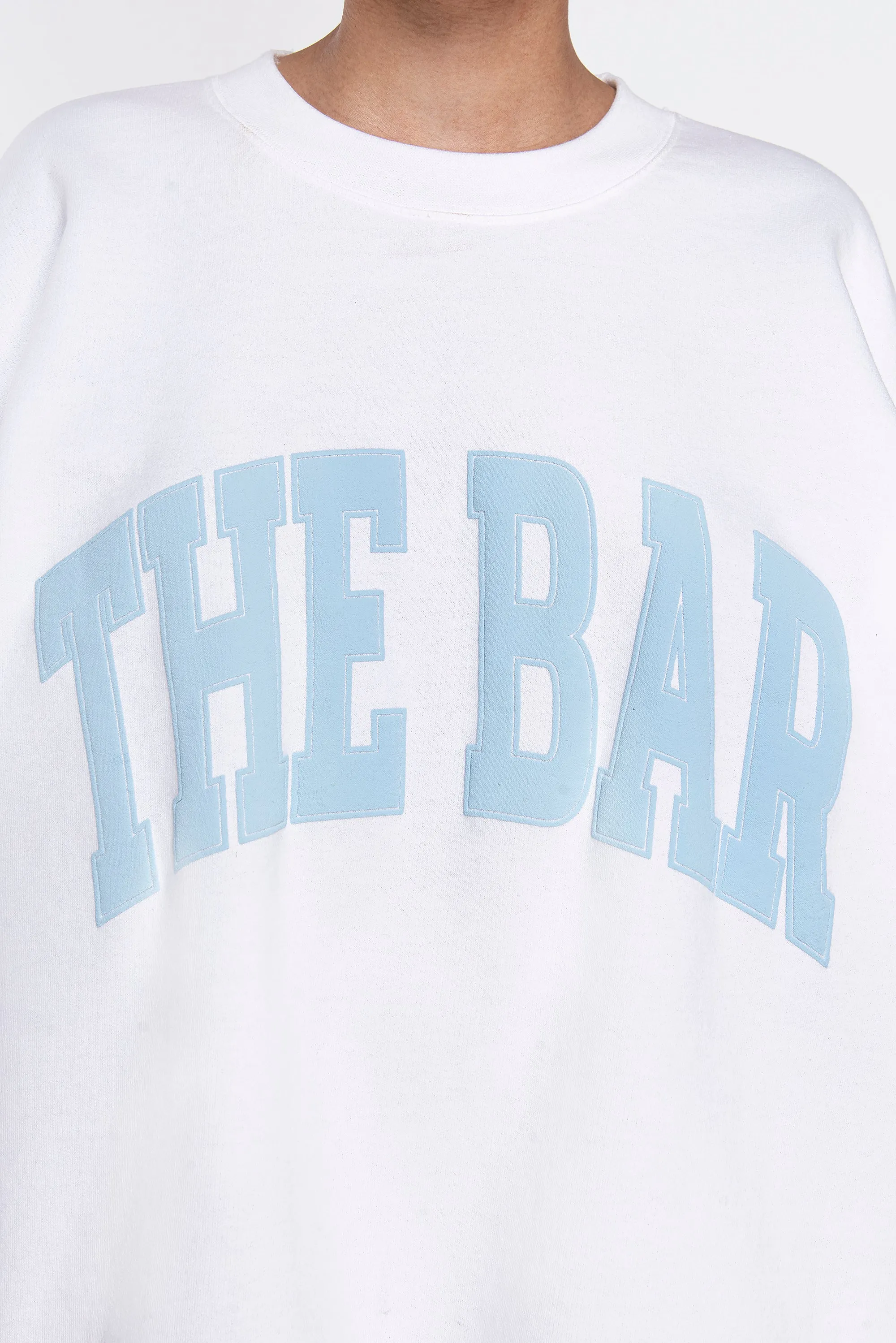 VARSITY SWEATSHIRT WHITE/BABY BLUE